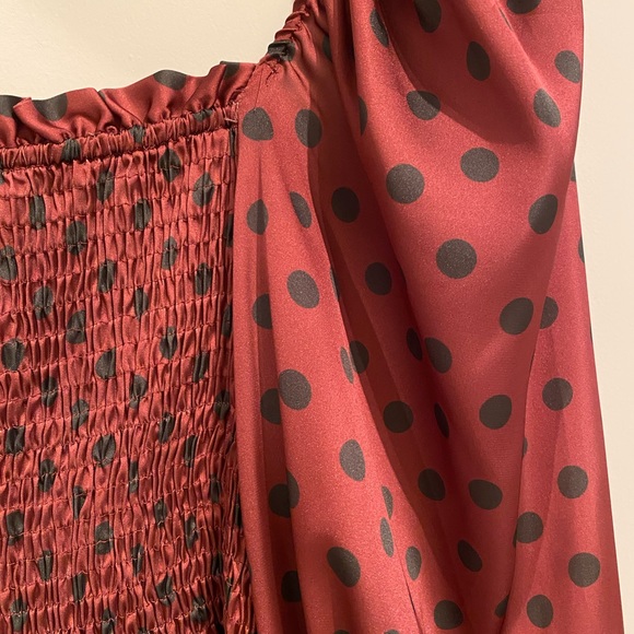 Zara puffy sleeve top - Picture 2 of 6